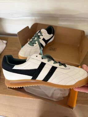 Gola Stadium Sneaker